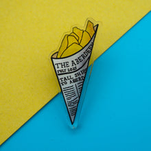 Load image into Gallery viewer, Seagull Brooch with Chips Pin Badge