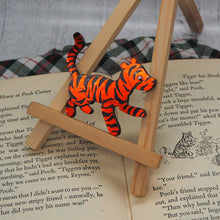 Load image into Gallery viewer, Tigger Brooch