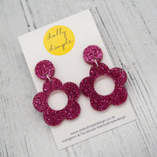 Load image into Gallery viewer, Retro Daisy Dangle Earrings- Pink Glitter
