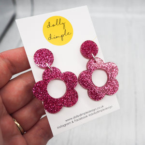 Retro Daisy Dangle Earrings- Pink Glitter