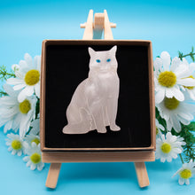Load image into Gallery viewer, Cat Brooch, White Marble
